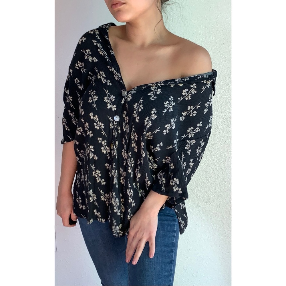 Button-Up Top - Picture 4 of 7